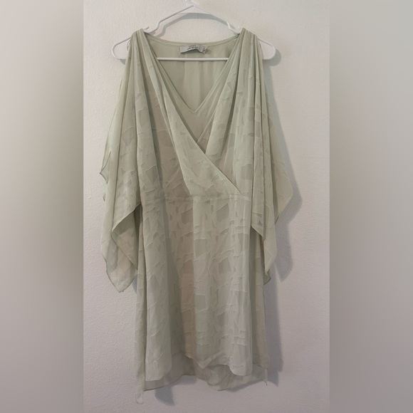 Robert Rodriguez Silk Flutter Sleeve Dress Burnout Floral Mint Romantic NWT 10 - Picture 1 of 13